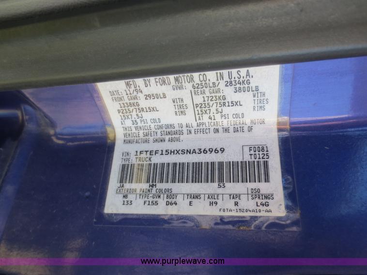 image for item F6704 1995 Ford F150 XLT pickup truck