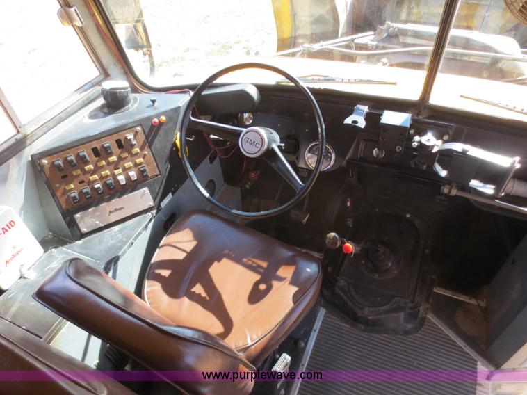 image for item F6719 1990 GMC school bus