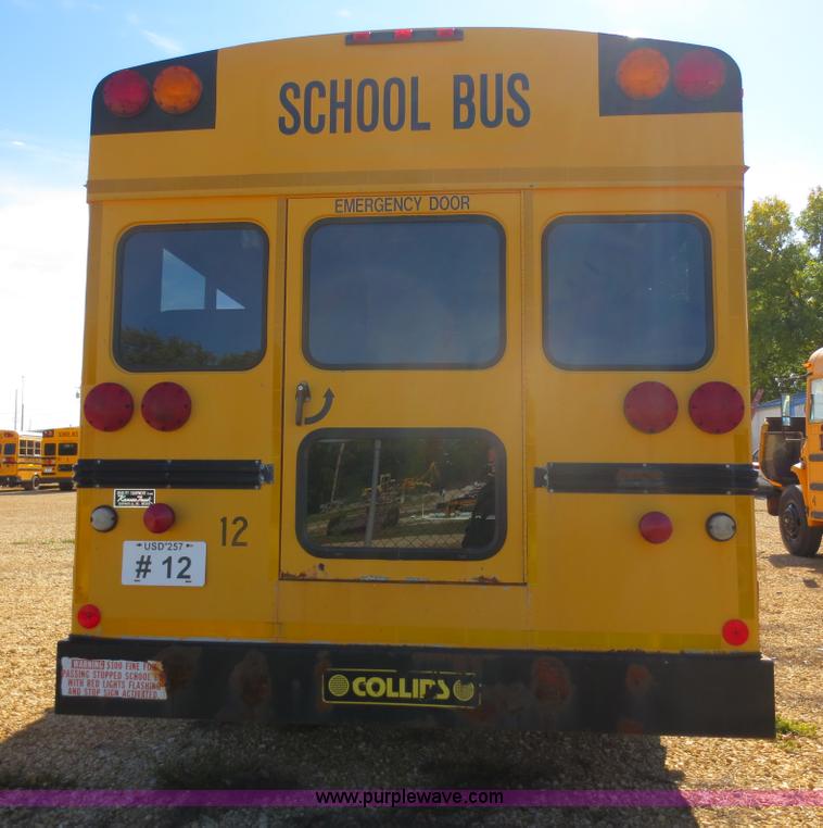image for item F6720 1999 Ford 800 school bus