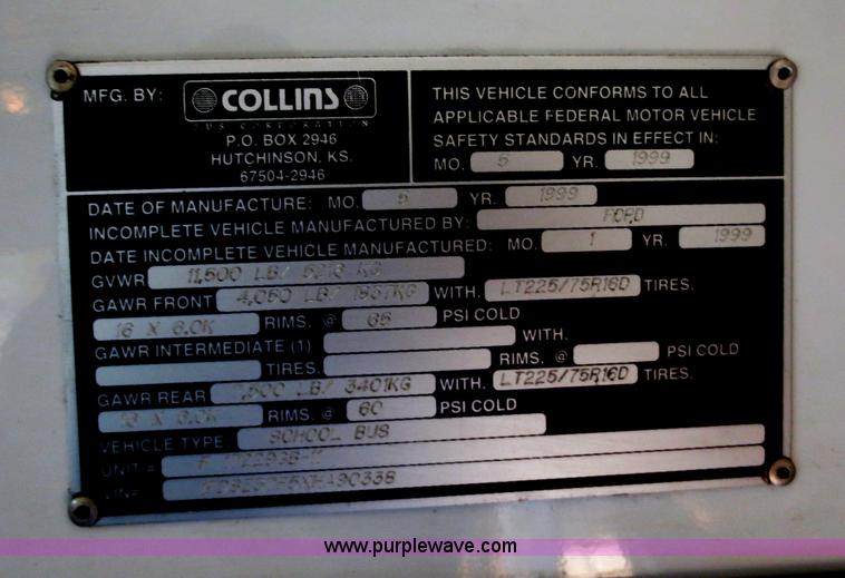 image for item F6720 1999 Ford 800 school bus