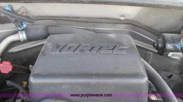 image for item G2093 2000 Cadillac Escalade SUV