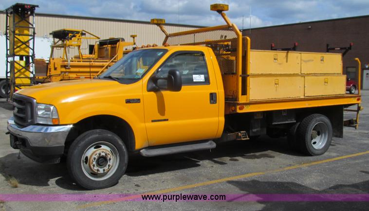 image for item G2131 2002 Ford F550 utility truck