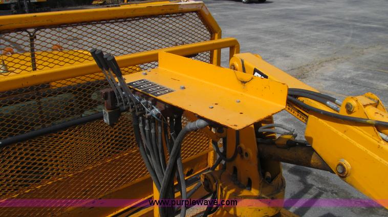 image for item G2131 2002 Ford F550 utility truck