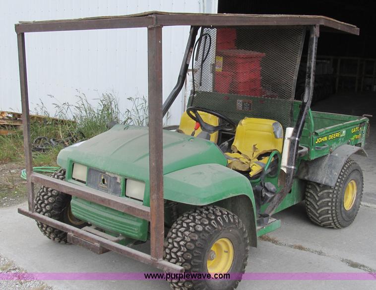 image for item G2155 1999 John Deere Gator utility vehicle