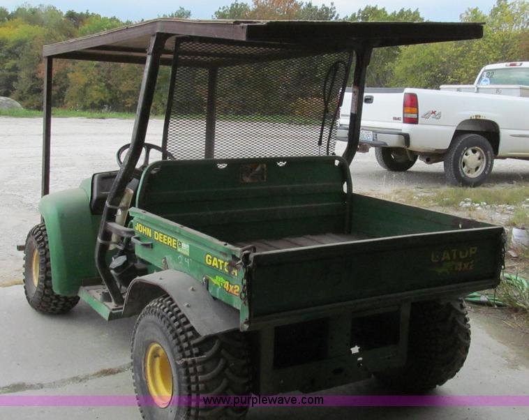 image for item G2155 1999 John Deere Gator utility vehicle