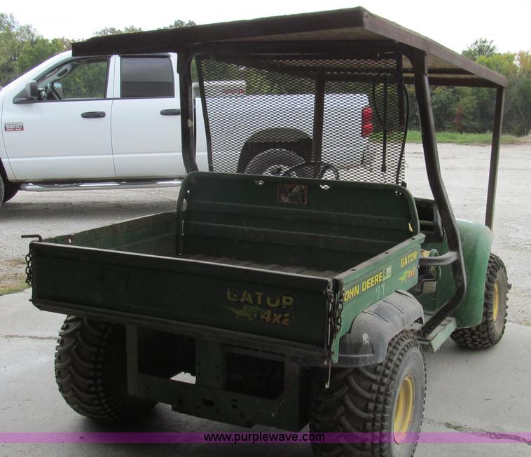 image for item G2155 1999 John Deere Gator utility vehicle