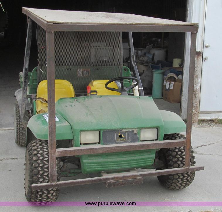 image for item G2155 1999 John Deere Gator utility vehicle