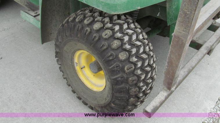 image for item G2155 1999 John Deere Gator utility vehicle