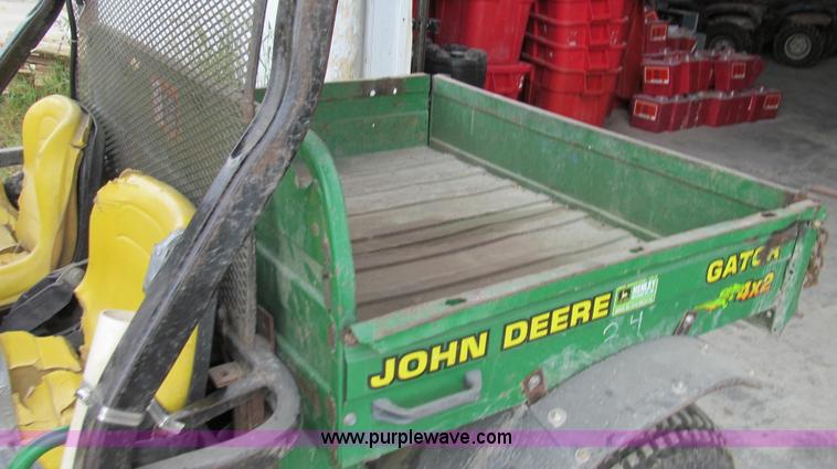 image for item G2155 1999 John Deere Gator utility vehicle