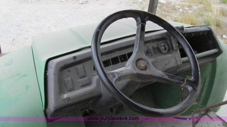 image for item G2155 1999 John Deere Gator utility vehicle