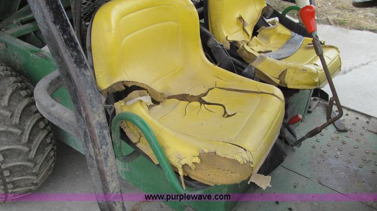 image for item G2155 1999 John Deere Gator utility vehicle