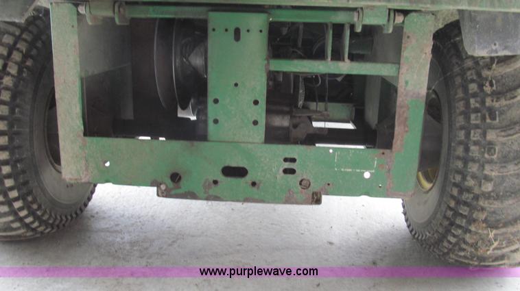 image for item G2155 1999 John Deere Gator utility vehicle