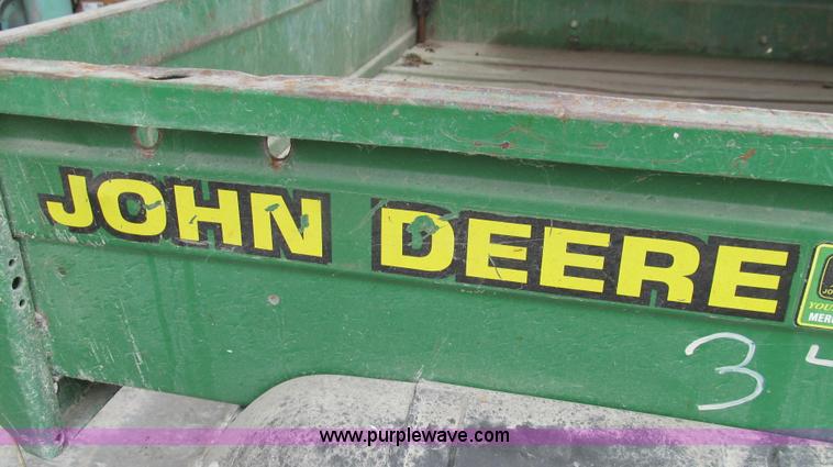 image for item G2155 1999 John Deere Gator utility vehicle