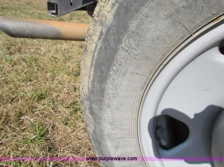 image for item G4301 2008 Ford F250 Super Duty cab and chassis truck