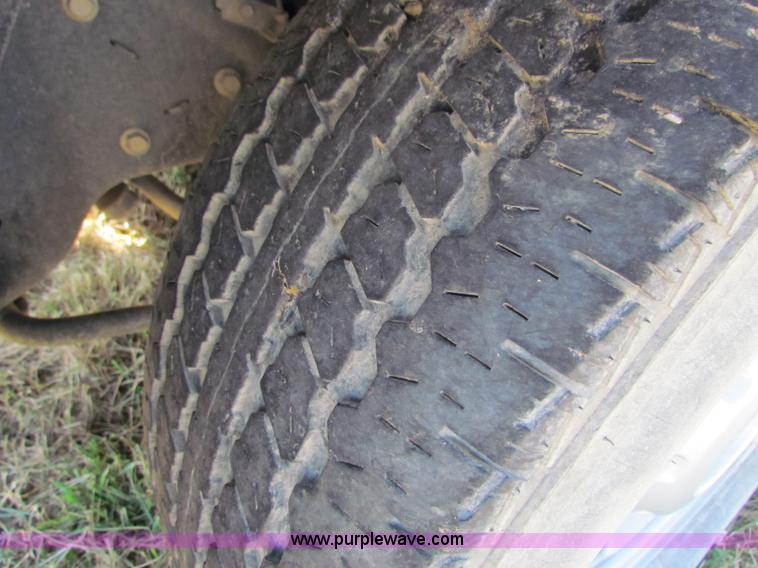 image for item G4301 2008 Ford F250 Super Duty cab and chassis truck