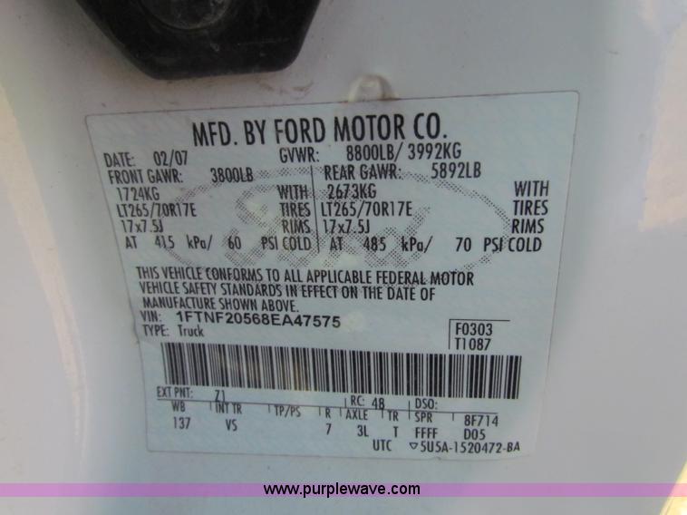 image for item G4301 2008 Ford F250 Super Duty cab and chassis truck