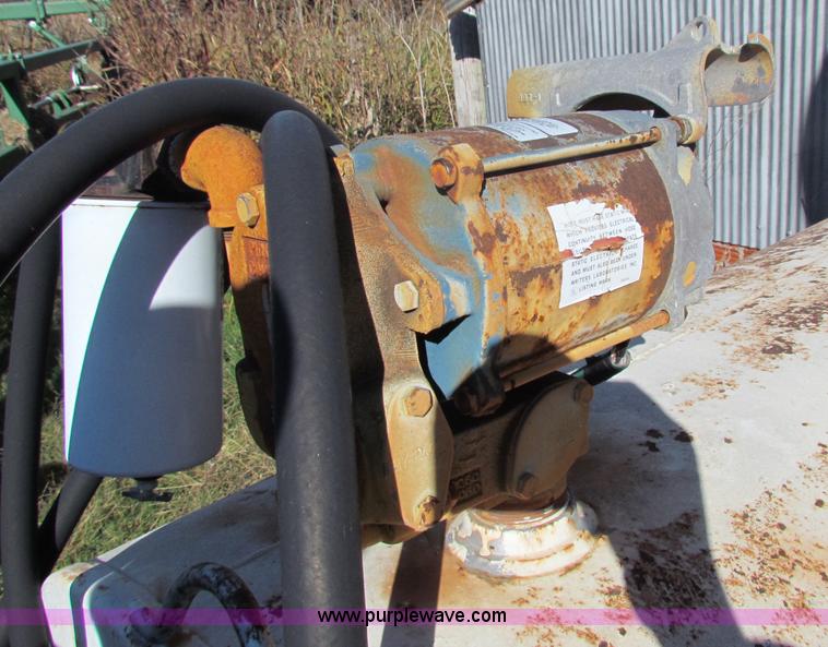 image for item G4310 Approximately 500 gallon fuel tank