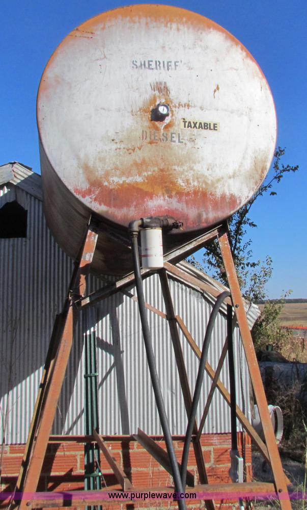 image for item G4311 300 gallon fuel tank