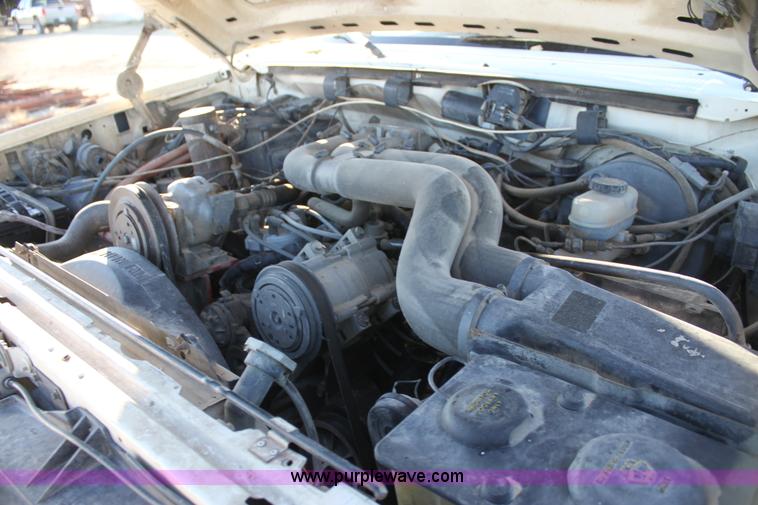 image for item G4326 1989 Ford F250 HD XLT Lariat pickup truck