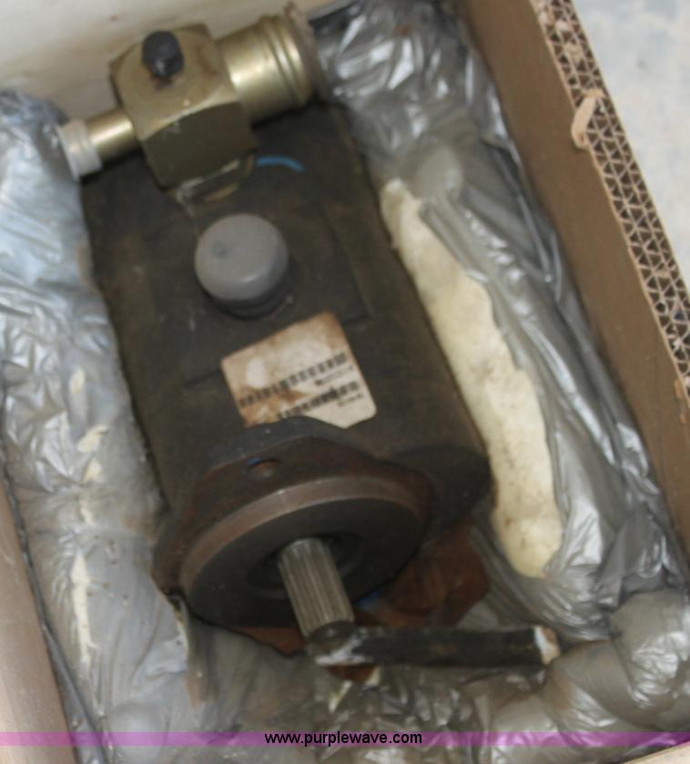 image for item G4328 Standard flow hydraulic pump