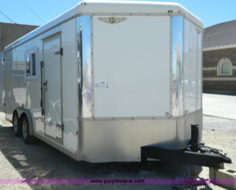 image for item G7908 2005 H&H 20' enclosed trailer