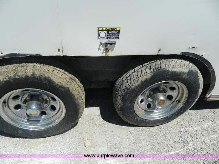 image for item G7908 2005 H&H 20' enclosed trailer