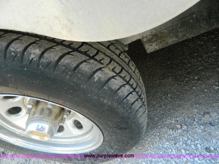 image for item G7908 2005 H&H 20' enclosed trailer