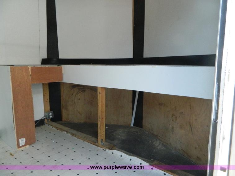 image for item G7908 2005 H&H 20' enclosed trailer