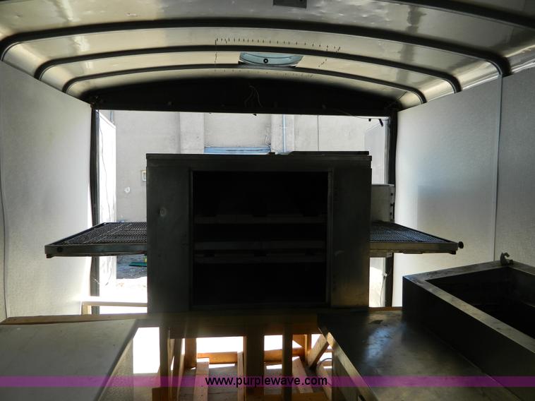 image for item G7908 2005 H&H 20' enclosed trailer