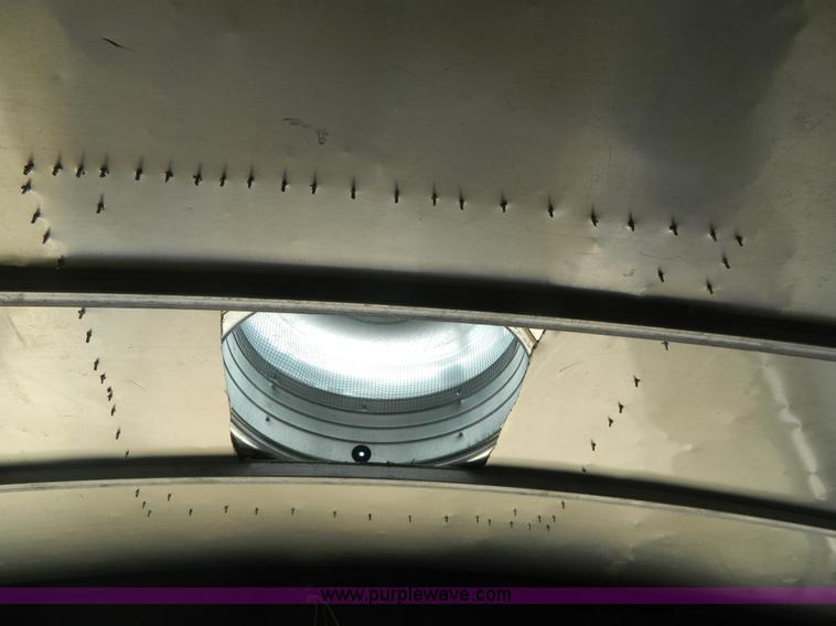 image for item G7908 2005 H&H 20' enclosed trailer