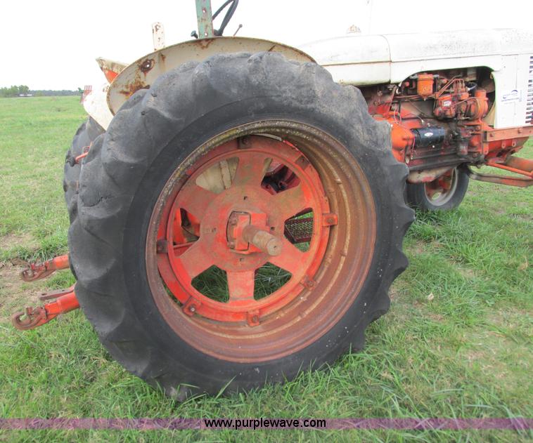 image for item G9405 Case 401 tractor