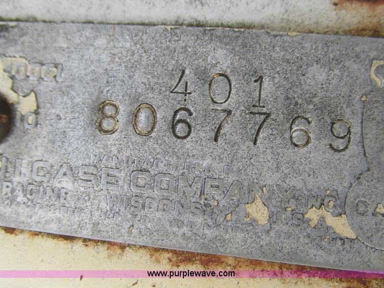 image for item G9405 Case 401 tractor