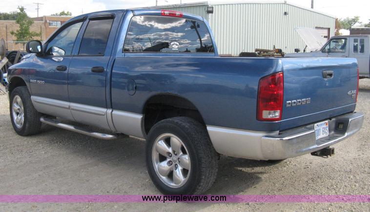 image for item H4485 2003 Dodge Ram 1500 Laramie Quad Cab pickup truck