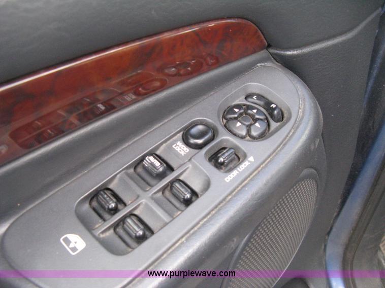 image for item H4485 2003 Dodge Ram 1500 Laramie Quad Cab pickup truck