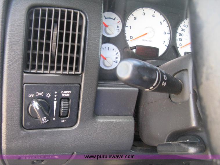 image for item H4485 2003 Dodge Ram 1500 Laramie Quad Cab pickup truck