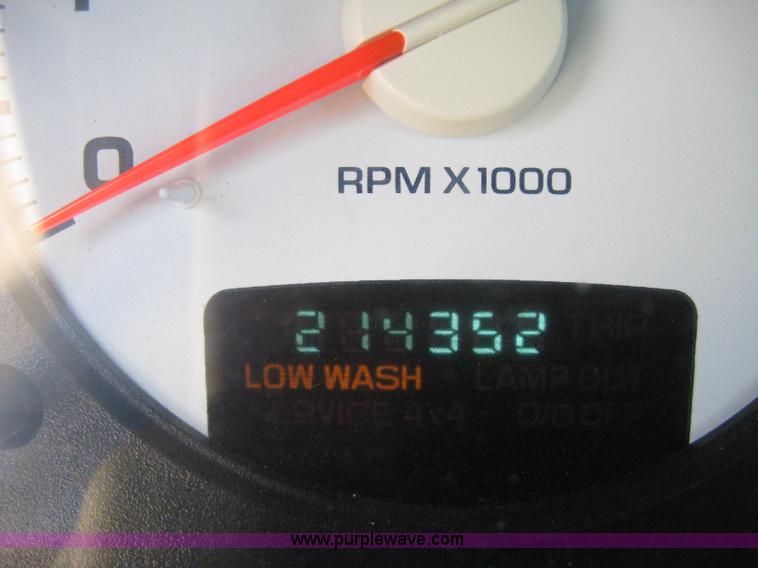 image for item H4485 2003 Dodge Ram 1500 Laramie Quad Cab pickup truck