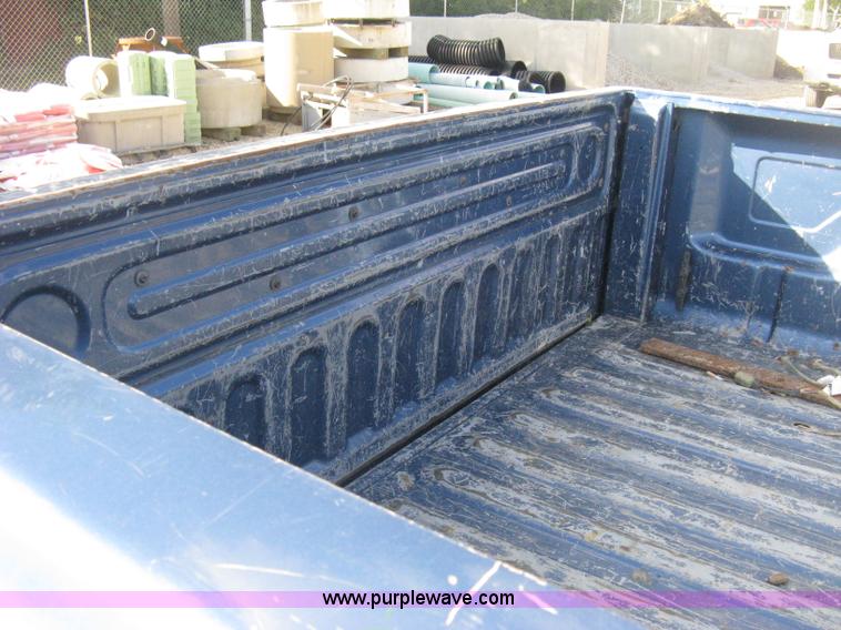 image for item H4485 2003 Dodge Ram 1500 Laramie Quad Cab pickup truck