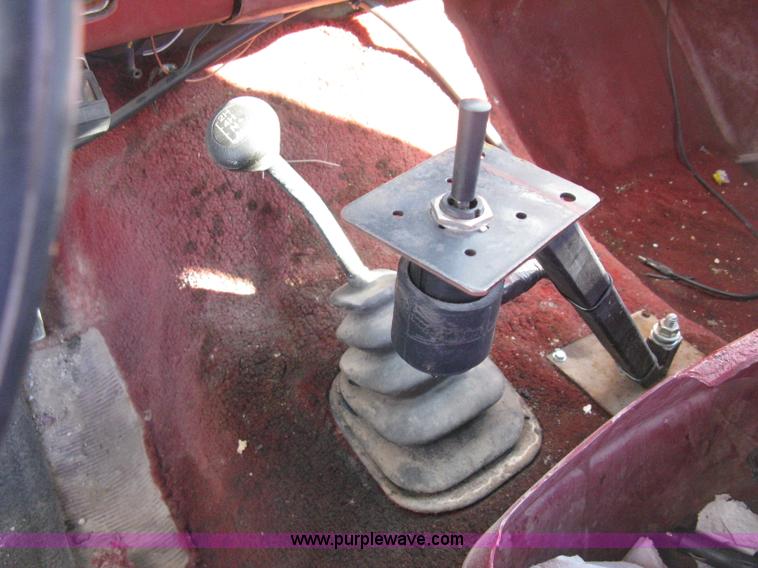 image for item H4486 1984 Ford F150 SuperCab pickup truck