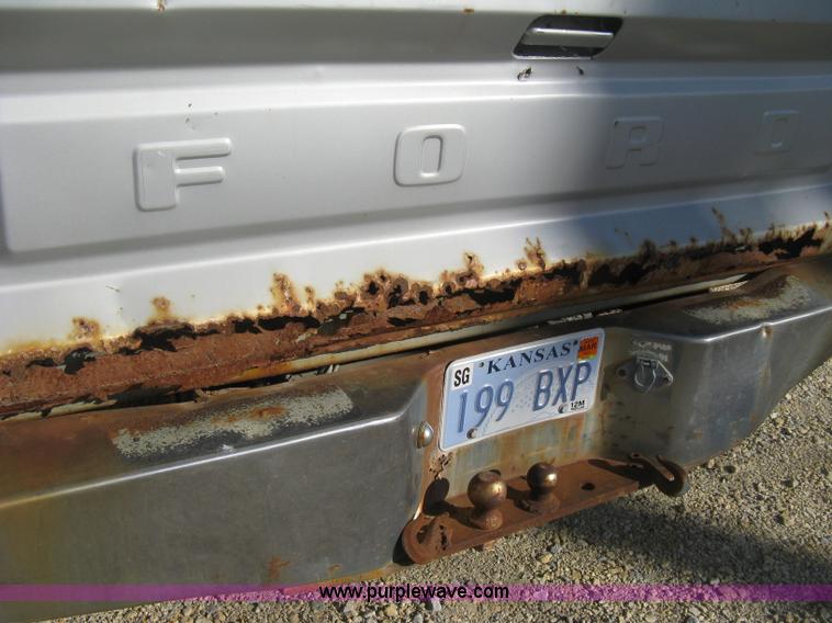 image for item H4486 1984 Ford F150 SuperCab pickup truck