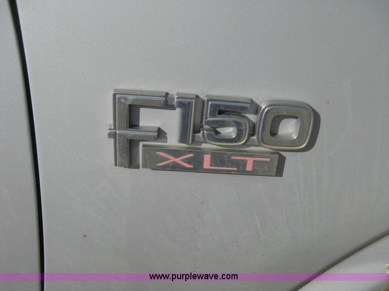 image for item H4486 1984 Ford F150 SuperCab pickup truck