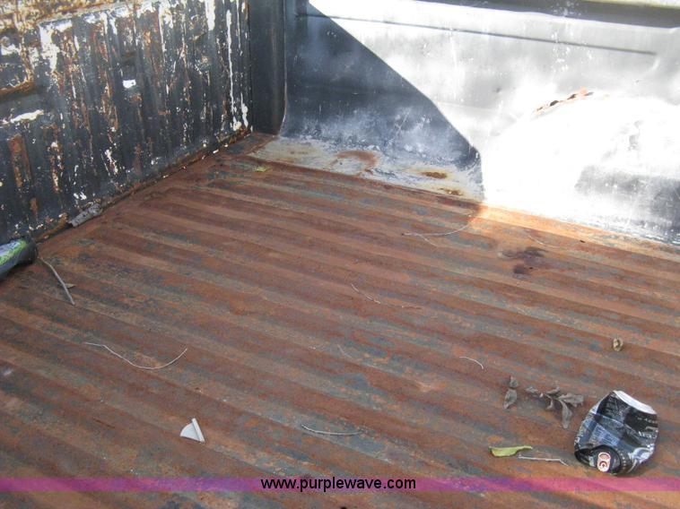 image for item H4486 1984 Ford F150 SuperCab pickup truck