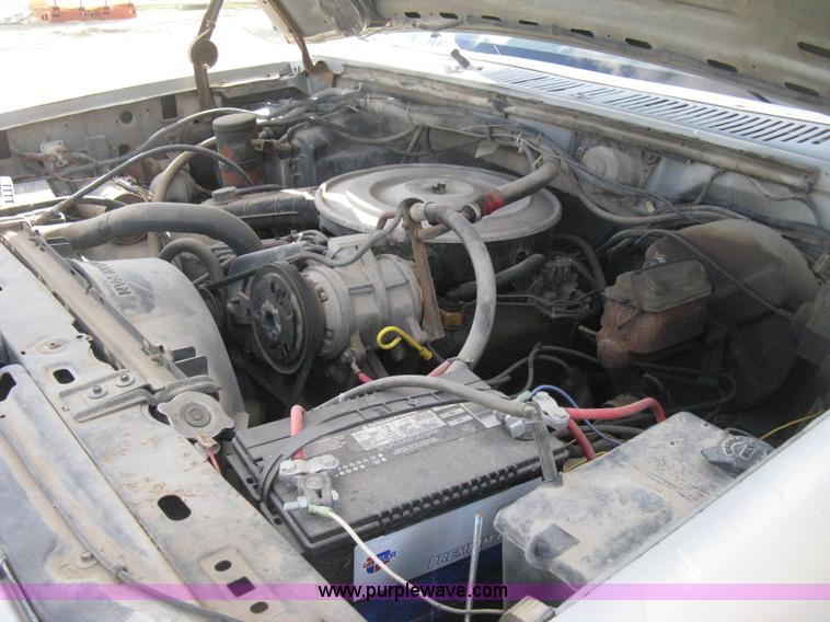 image for item H4486 1984 Ford F150 SuperCab pickup truck