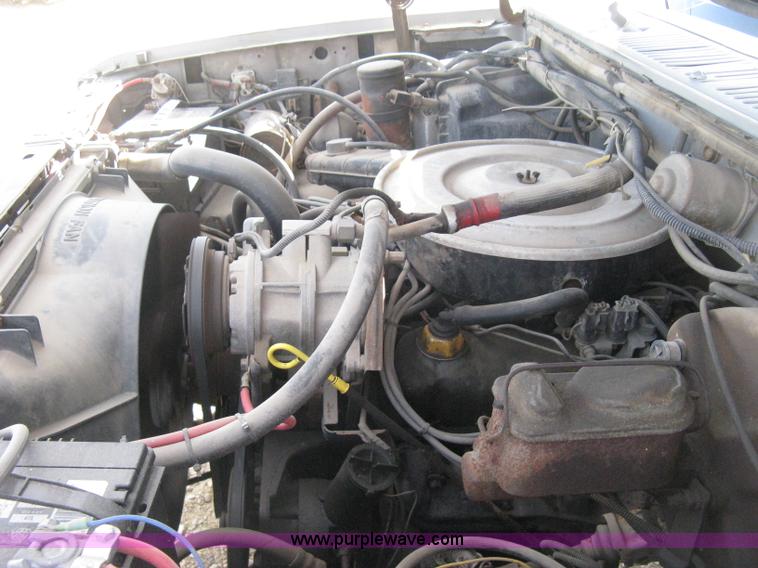 image for item H4486 1984 Ford F150 SuperCab pickup truck