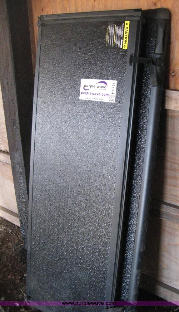 image for item H6251 Encore folding tonneau cover