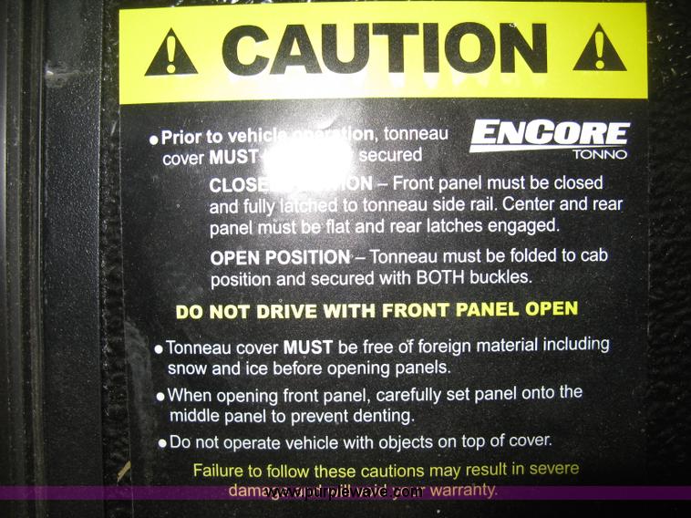 image for item H6251 Encore folding tonneau cover