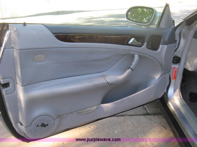 image for item H6265 1999 Mercedes Benz CLK320 Cabriolet convertible
