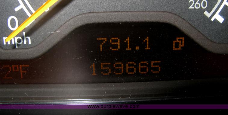 image for item H6265 1999 Mercedes Benz CLK320 Cabriolet convertible