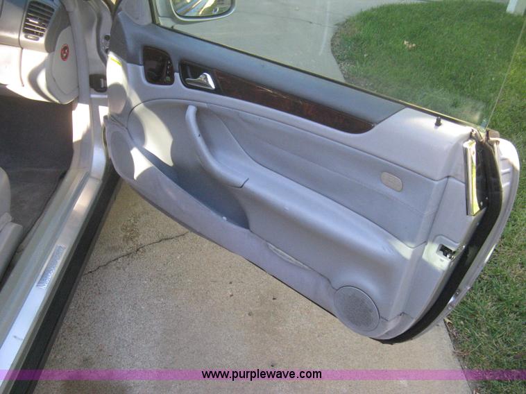 image for item H6265 1999 Mercedes Benz CLK320 Cabriolet convertible