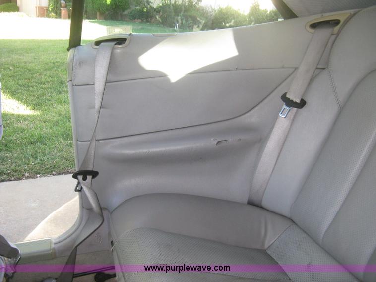 image for item H6265 1999 Mercedes Benz CLK320 Cabriolet convertible