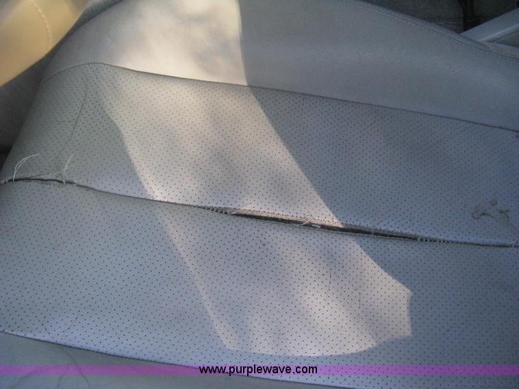 image for item H6265 1999 Mercedes Benz CLK320 Cabriolet convertible